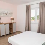 ゲストハウス Casa Scardona スクラーディン