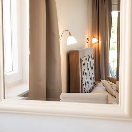 Πανσιόν Casa Scardona 4*