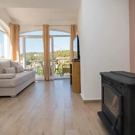 Casa Scardona Skradin
