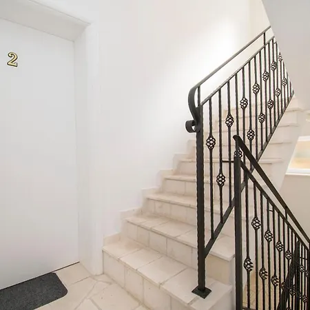 Guest house Casa Scardona 4*