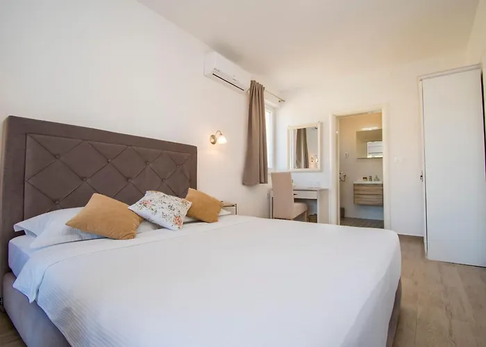 Casa Scardona Pensionat Skradin